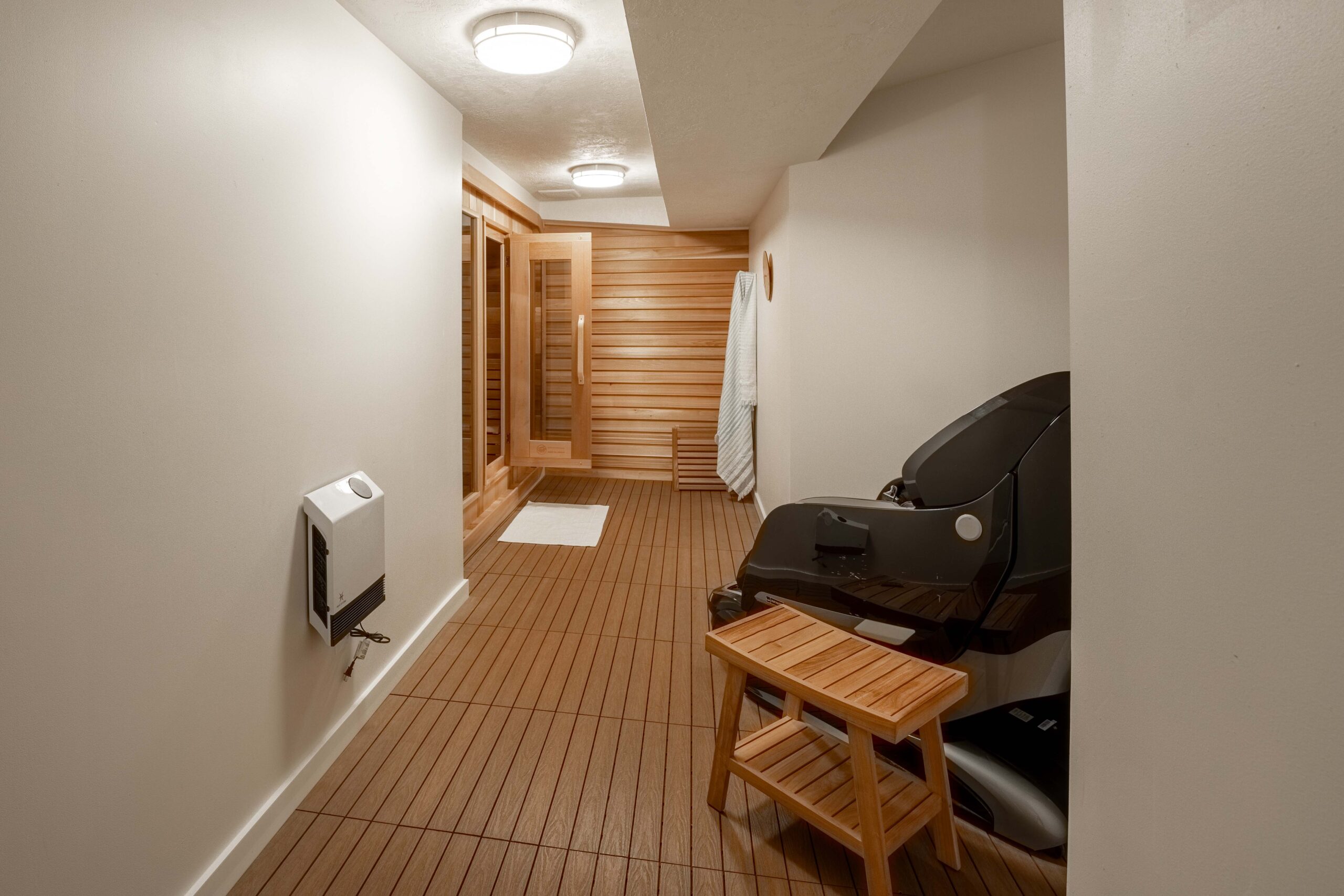 Bottom Floor Sauna w/ Massage Chair